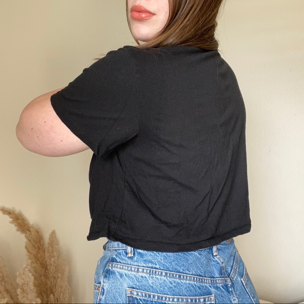 Cropped Weekend Tee - Picture 2 of 4